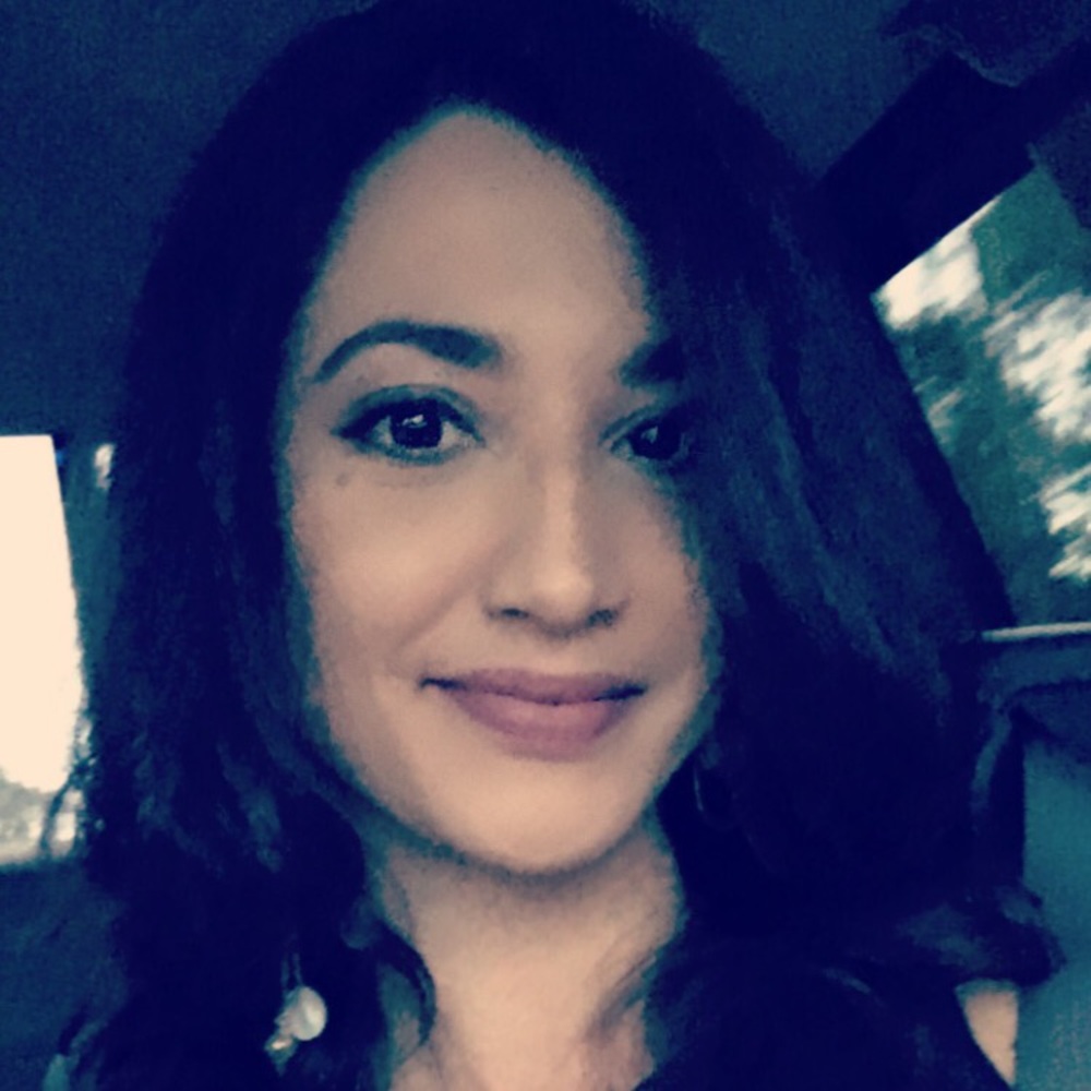 Meet your Posher, Lara